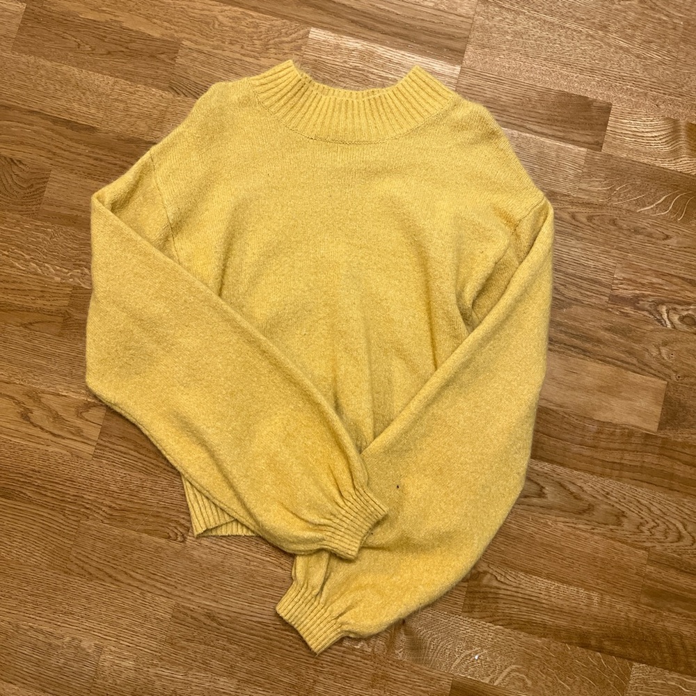 Wild Fable Mustard Crew Neck Sweater
